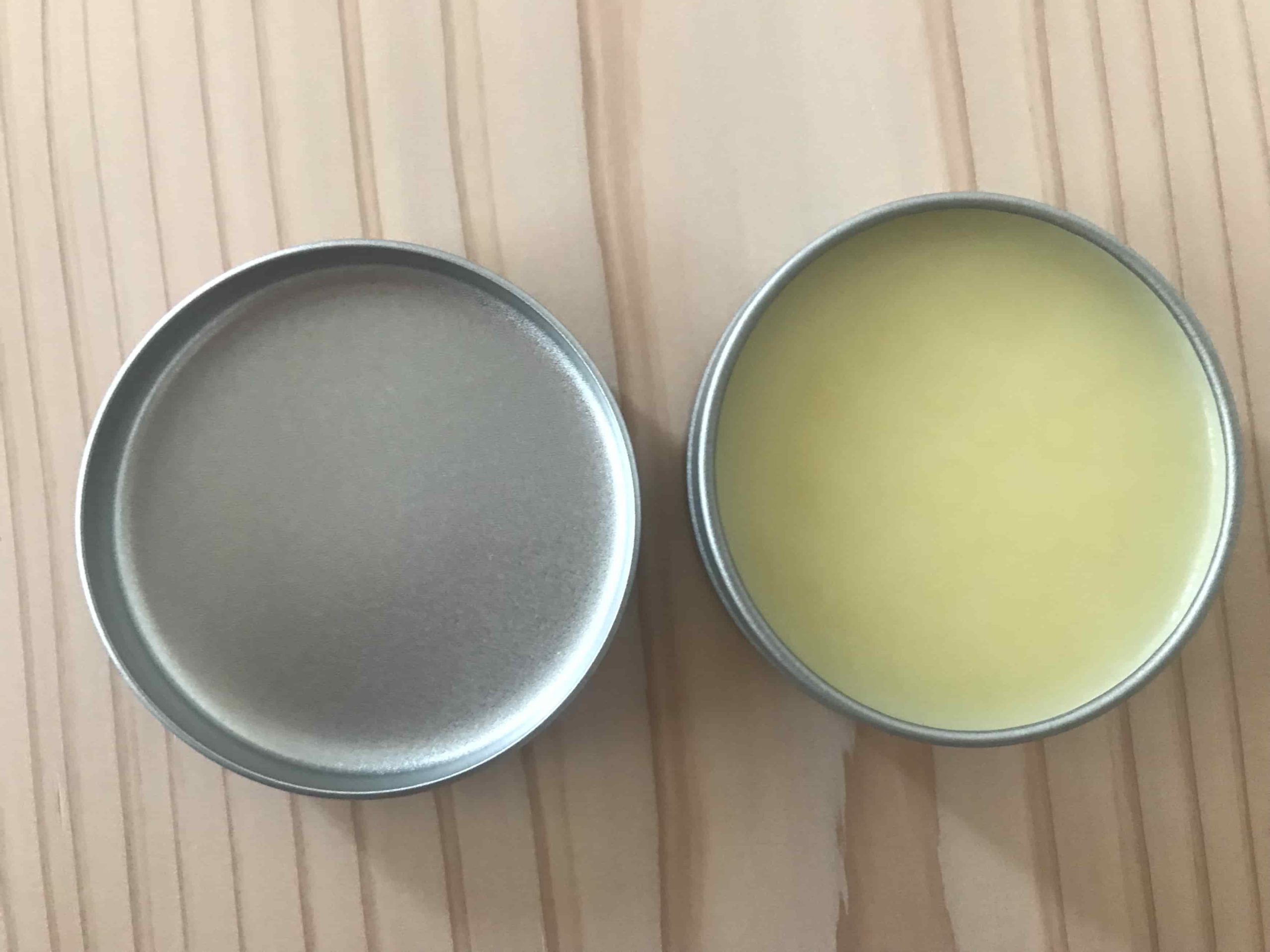 みつろうワックスの色味