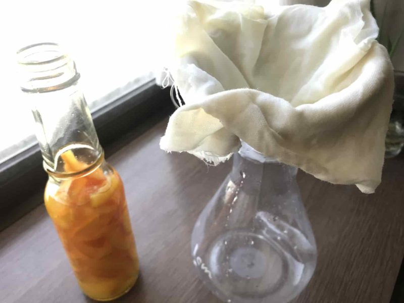 抽出液を濾す準備