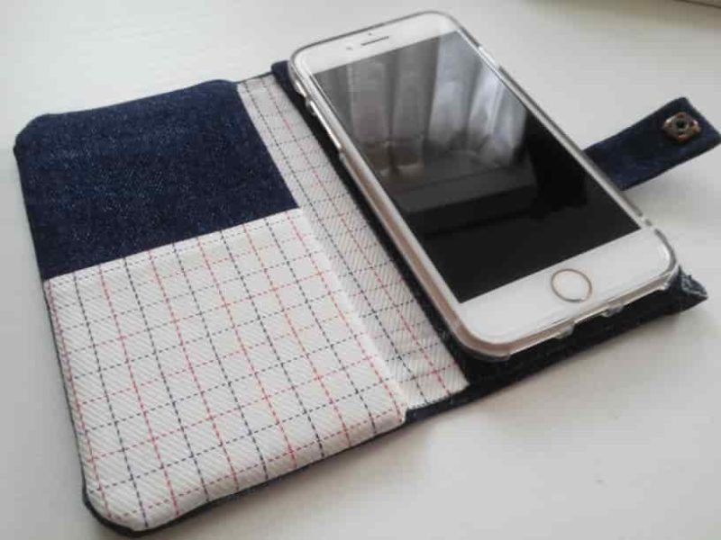 ハンドメイドスマホケースの内側